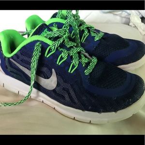 Boys Nike tennis shoes